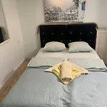 Apartment's Coli