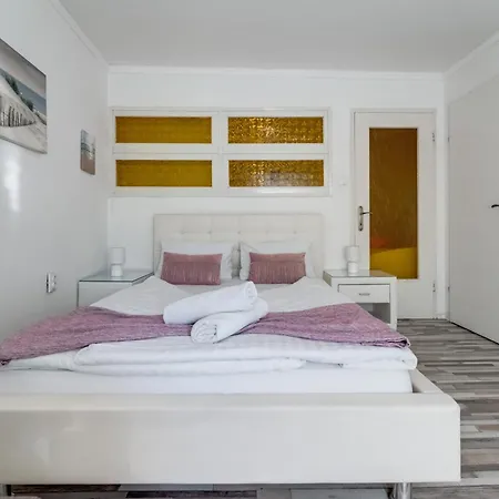 Apartment's Coli Lejlighed *