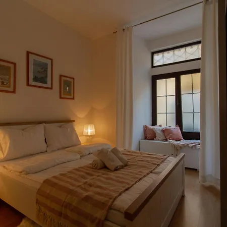 Apartment's Coli Bakar