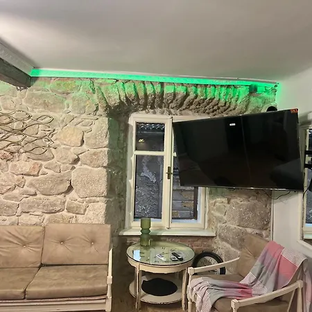 Apartment's Coli Apartment Bakar