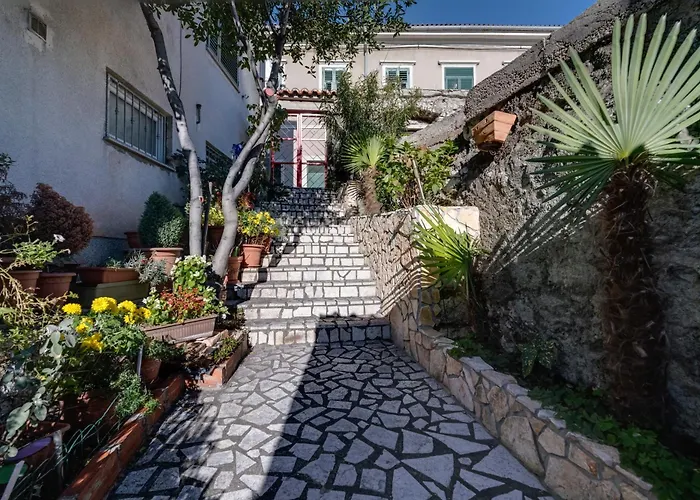 Apartment's Coli Lejlighed Bakar