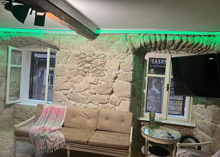 Apartment's Coli * Bakar