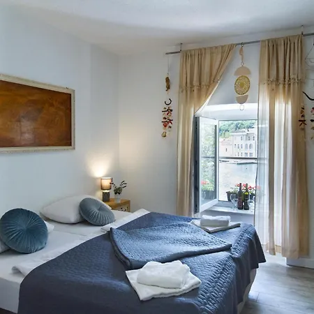 Apartment's Coli Lägenhet Bakar