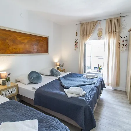 Apartment's Coli * Bakar