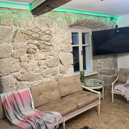 Apartment's Coli * Bakar