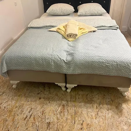 Apartment's Coli * Bakar