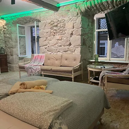 Apartment's Coli Bakar