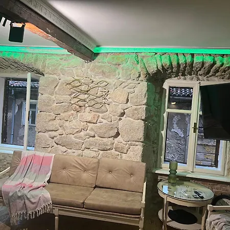 Apartment's Coli * Bakar